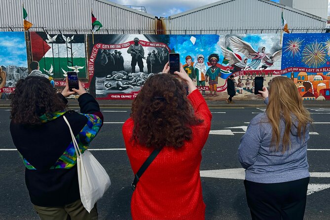 2 Hour Private Belfast Taxi Cab Tour of Troubles & Peace walls - Clonard Monastery and the Connection to Gerry Adams and John Hume