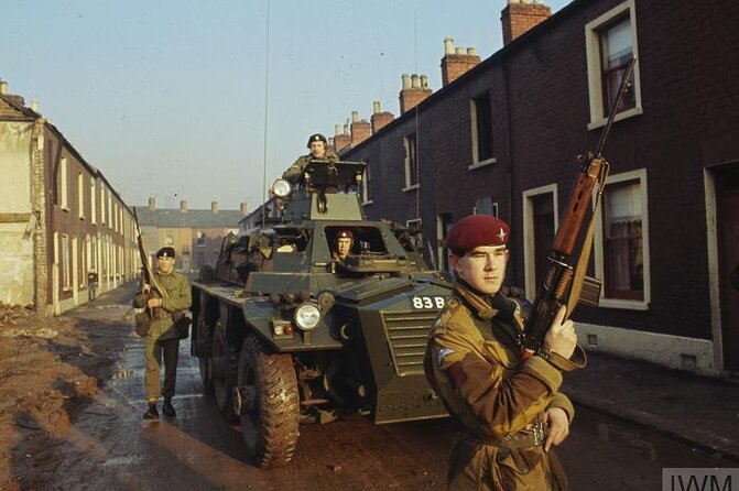2 Hour Terror and Mural History Belfast taxi Private Tour - Price and Value in a Two Hour Window