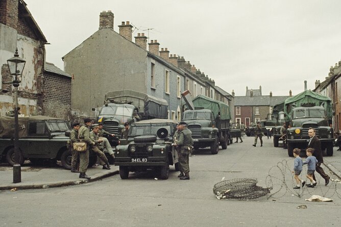 2 hours Belfast Original Drivers The Troubles Black Taxi Tour - Price and what you really get for about $101 in Belfast