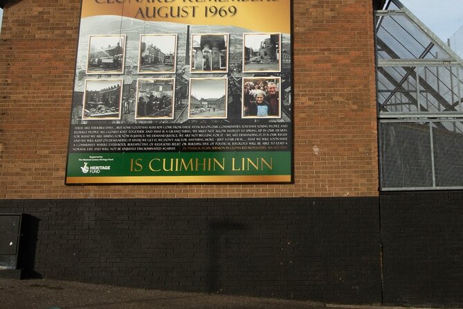 4 Hours Private Belfast City Tours - Murals on the Move: How Belfast Street Art Gets You Oriented