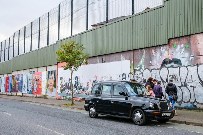 Award Winning Express 2 Hours Belfast Black Taxi/Cab tours - Private Belfast black taxi: what makes this format work