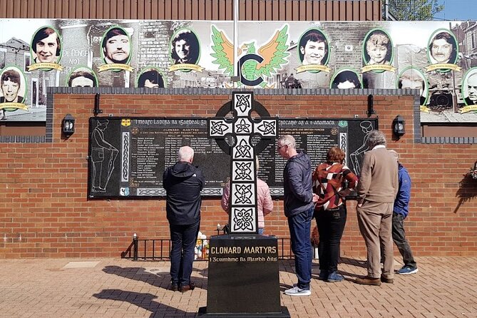 Belfast black taxi tours - How the best Belfast black cab tours are really guided