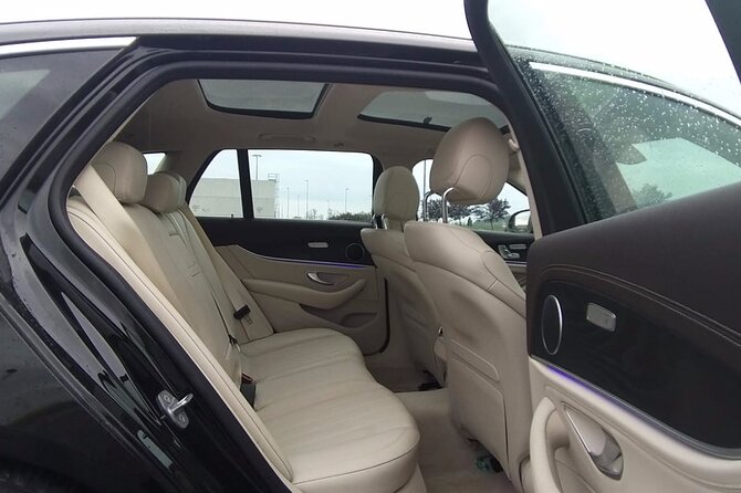 Belfast City Airport (BHD) to Belfast Accommodation - Arrival Private Transfer - Price and Value: Is $96.08 Per Person Worth It?