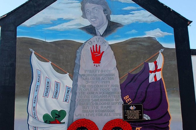 Belfast history of terror & mural 1 hr express private taxi tour - A black cab ride with guides who lived The Troubles