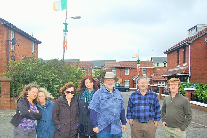 Belfast history of terror & mural 1 hr express private taxi tour - A memorial stop on the side streets: remembering people who died
