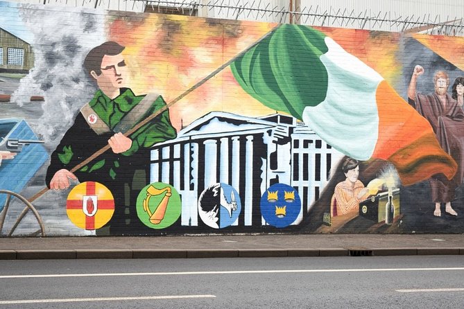 Belfast's Political Mural Taxi Tour - Why a taxi works so well for Belfast’s mural map