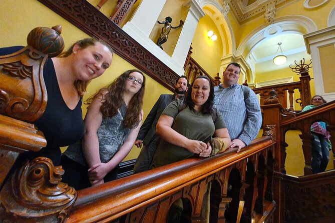 Belfast Titanic Museum and Sighseeing Tour - Who should book this Titanic and Belfast history day