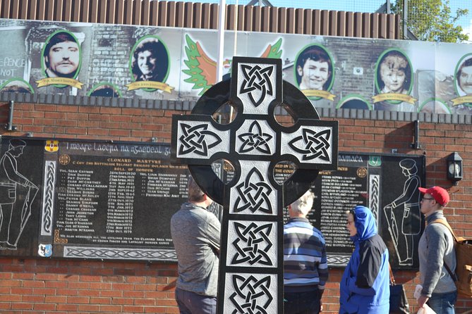 Famous Private Belfast Troubles Taxi Tour Original Drivers 2hr - Money and planning details you should not ignore