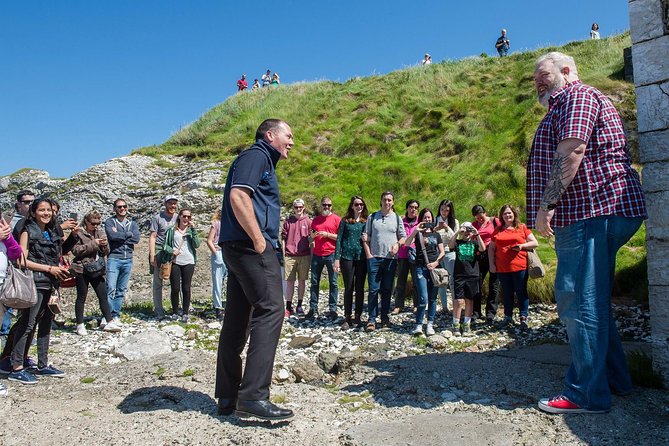 Game of Thrones and Giant's Causeway Full-Day Tour from Belfast - Dunluce Castle Ruins and the Dark Hedges Escape Moment