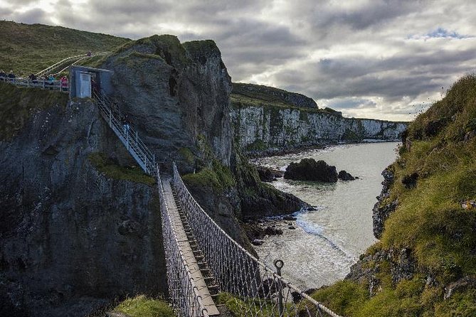Giant’s Causeway and Titanic Experience from Belfast Port - Dark Hedges and Belfast city free time, fitted around cruise schedules