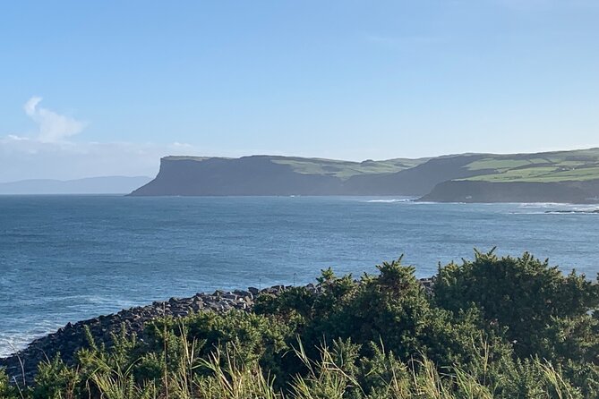 Giants Causeway private tour from Belfast - Carrick-a-Rede Rope Bridge: Where the Guide’s Touch Shows