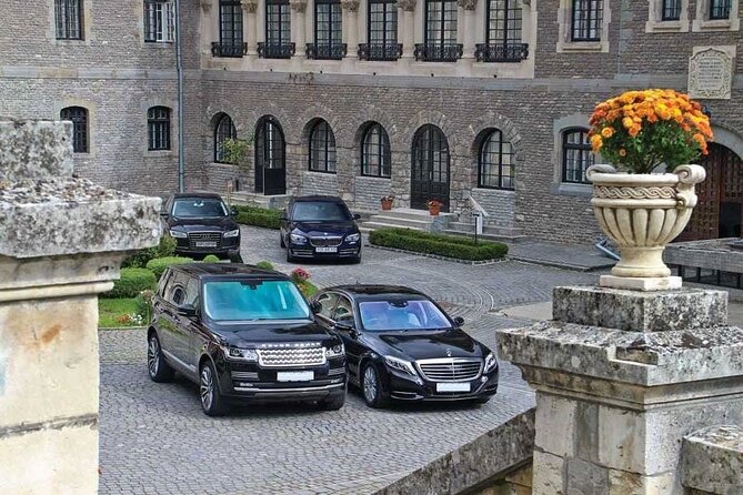 Luxury Private Hire Tour for 2- 6 people around Northern Ireland - Guide quality and flexibility, what you can ask for