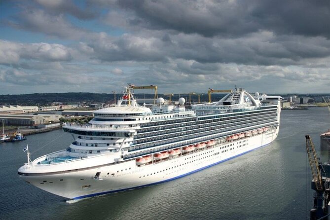 Luxury Private Hire Tour for 2- 6 people around Northern Ireland - Who this tour suits best