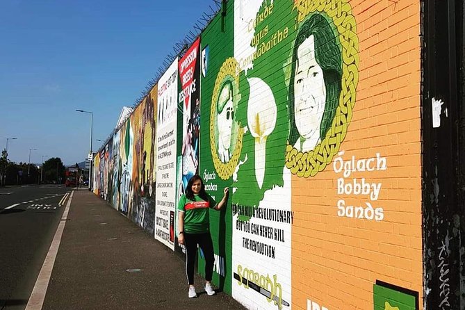 Official World Famous Belfast Black Taxi Tour - International Mural Wall and Peace Gates: hunger strikers, global symbols, and what got painted