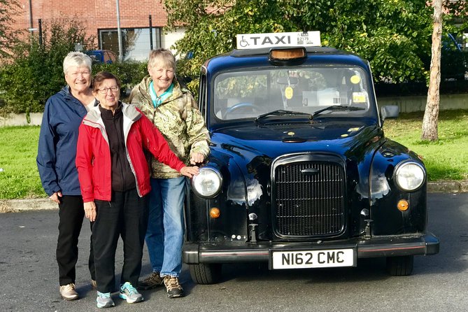 Original Drivers Belfast Taxi/Cab Tour 2 hour private adventure - Getting picked up near Belfast City Hall, and why the timing matters