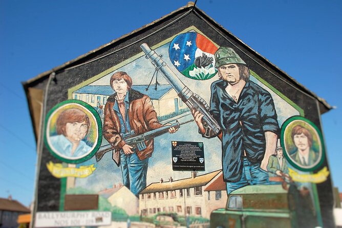 Original Private Belfast Troubles and Peace Cab/Taxi Tour 2 Hours - The gaol and the cold facts you cannot paint over
