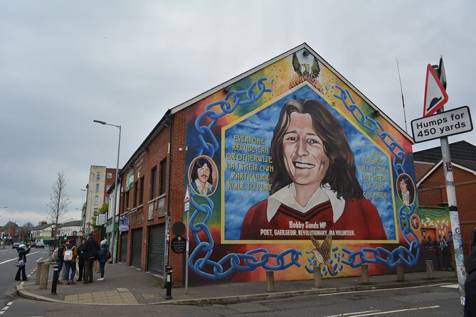 Private 1 Hour Belfast Taxi cab Tour - What makes the guide experience so important here