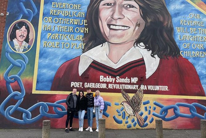 Private Belfast Mural & Giant's Causeway Tour from Belfast (2 in 1) - Private vehicle logistics: pickup, pacing, and why it matters