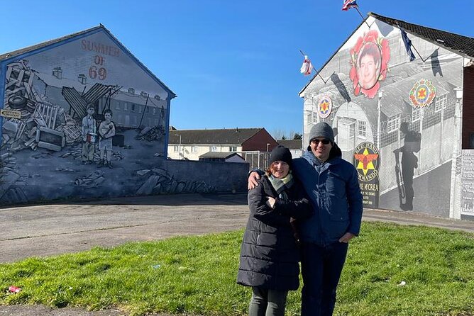 Private Belfast Mural & Giant's Causeway Tour from Belfast (2 in 1) - Bushmills distillery: your whiskey finale, with a tasting you do not pay for upfront