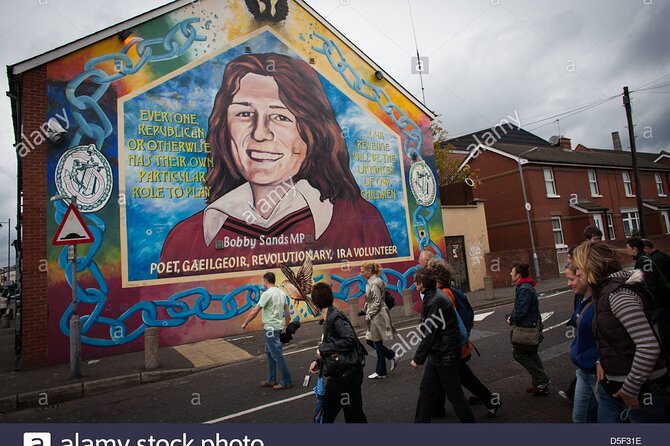 Private Driver Guided Day Tour of Belfast - Price and value for up to 4 people