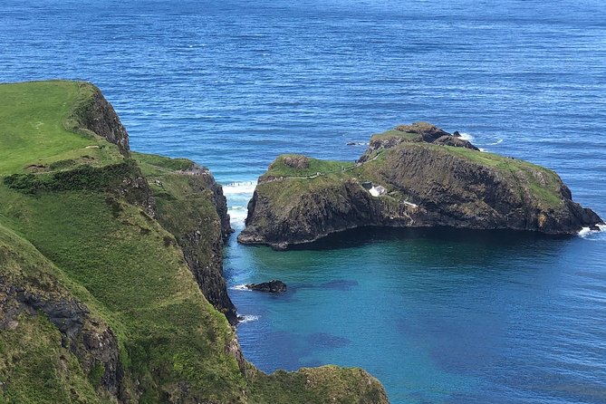 Private Giants Causeway & Antrim Coast Tour - Dark Hedges and Titanic Belfast: two quick stops that add variety