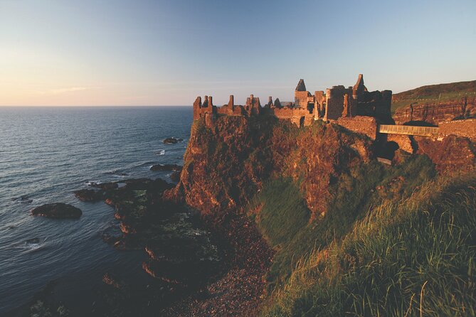 Private Giants Causeway Tour Tour For Up to 15 People - The Dark Hedges, Game of Thrones’ Kings Road, and a lunch reset