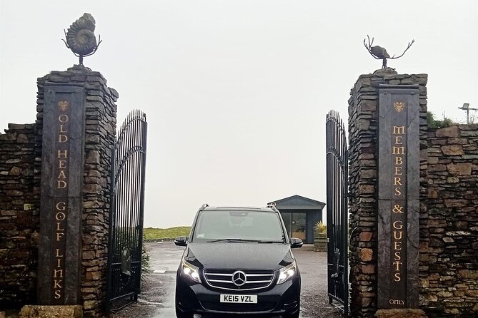 Private Luxury North Coast Causeway Tour from Belfast - Carrickfergus Castle: a quick Norman stop with big atmosphere