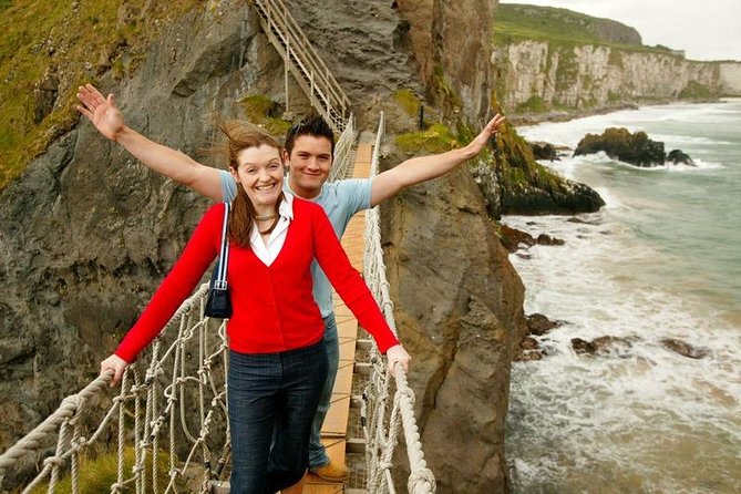 Shore Excursion: Giants Causeway Tour From Belfast Port (Extra Leg Room Bus) - Dunluce Castle: a 15-minute cliffside photo and imagination jolt