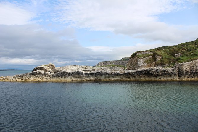 Small Group Giant's Causeway Day Tour from Belfast - Carrick-a-Rede Rope Bridge: Plan for the Fee and the Wind